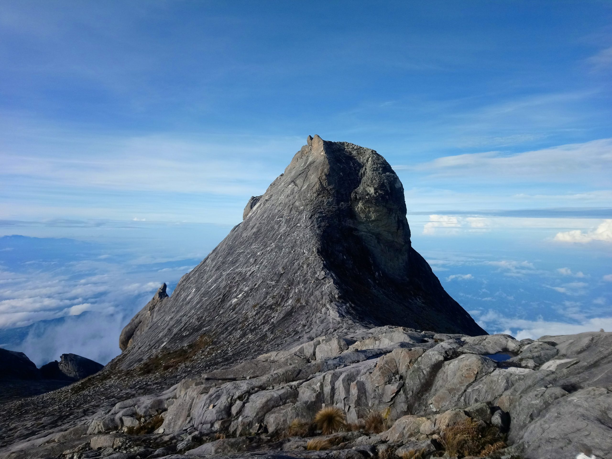 Pred sam vrh Mt. Kinabalu 4.095m
